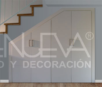 Frente escalera irregular