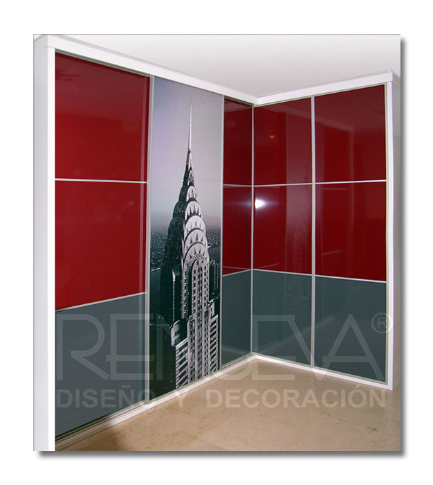 armario cristal lacado en color rojo y gris